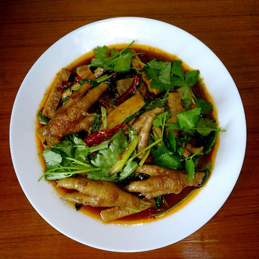 秘制红烧鸡爪