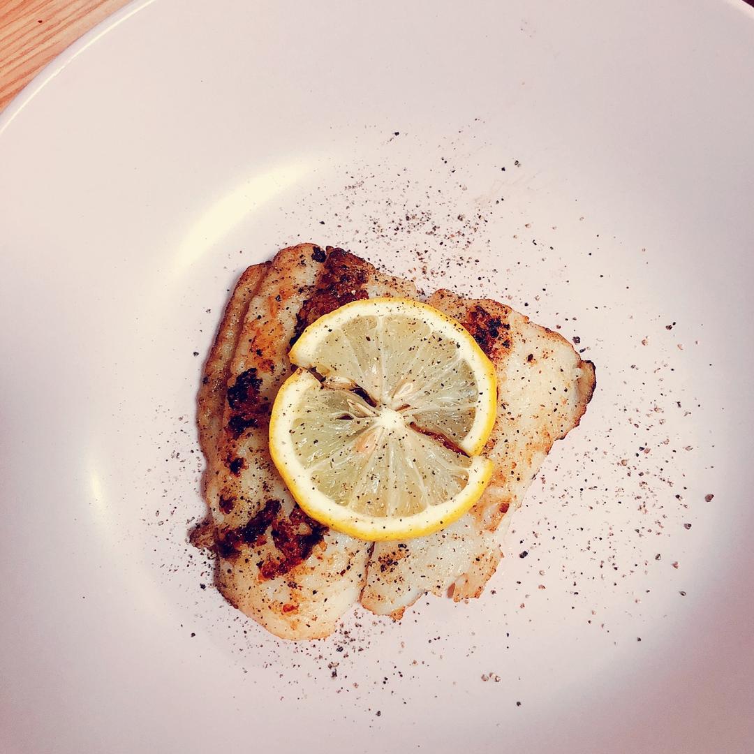 香煎龙利鱼——fit食谱系列