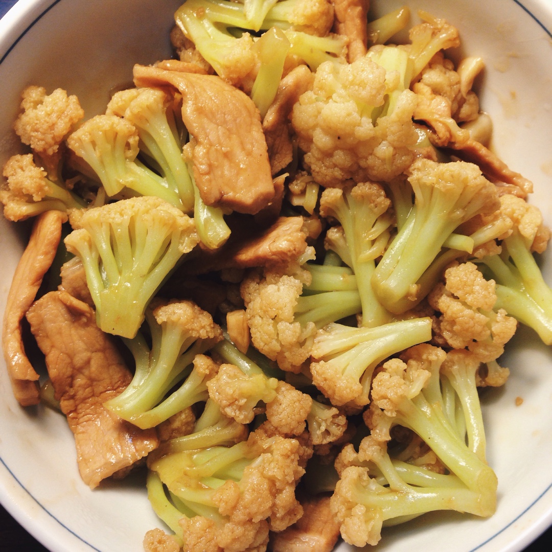 rachelng做的菜花炒肉片