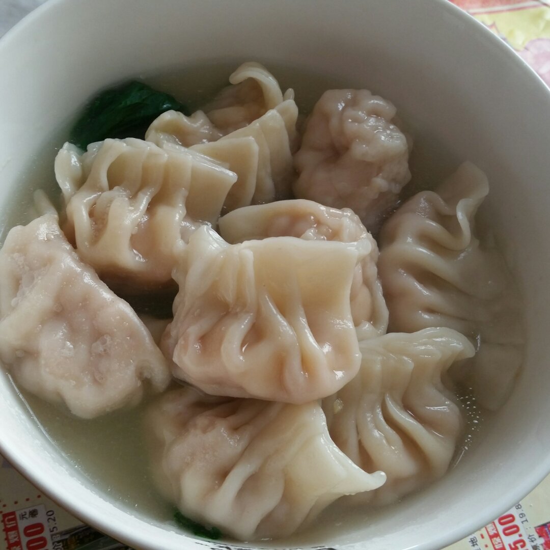 韭菜猪肉饺子(最简单最好吃又最多汁的饺子)