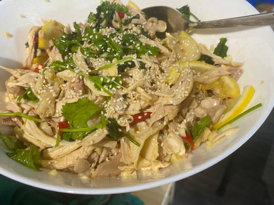 ㊙️酸辣开胃的柠檬手撕鸡腿肉！好吃不胖