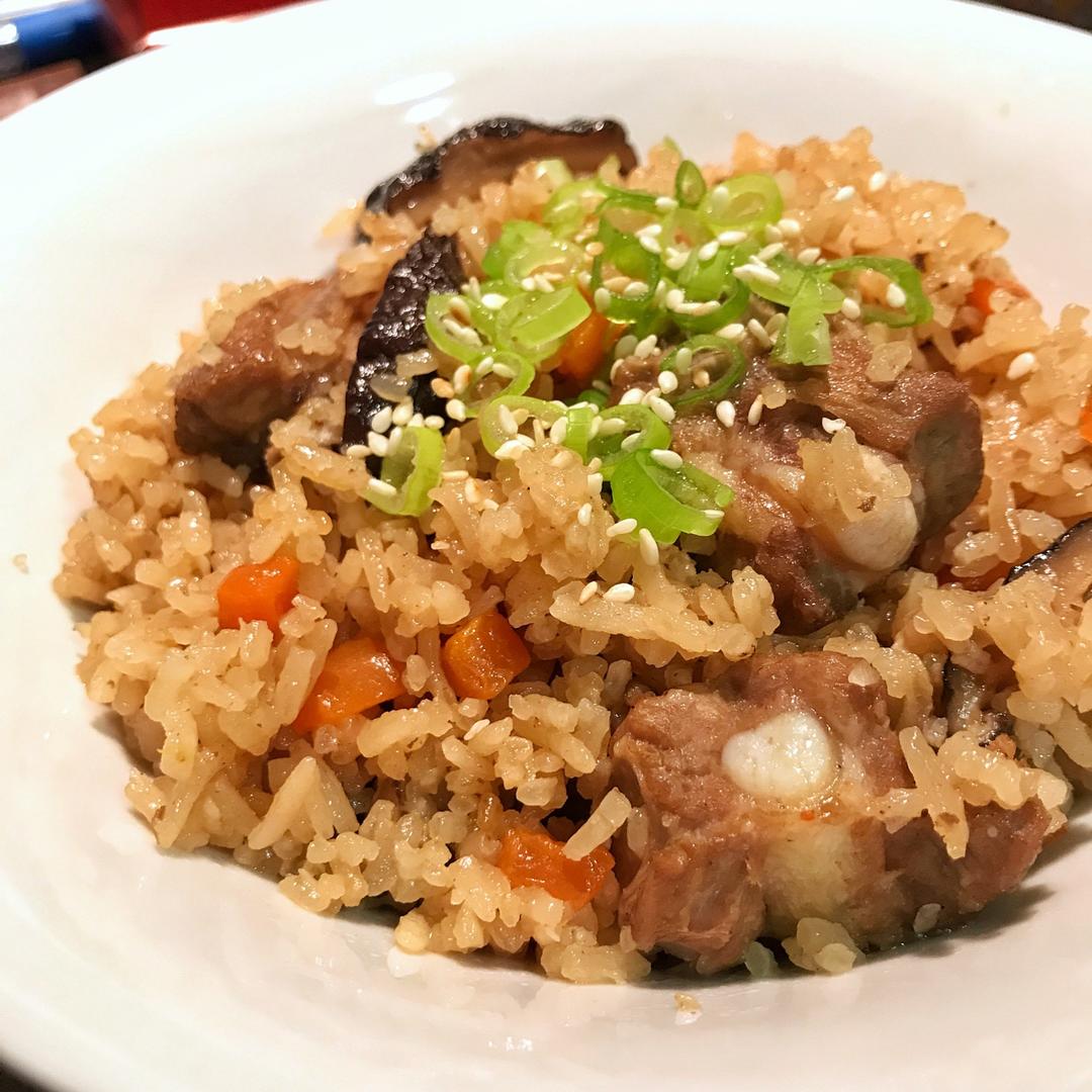 香菇排骨饭