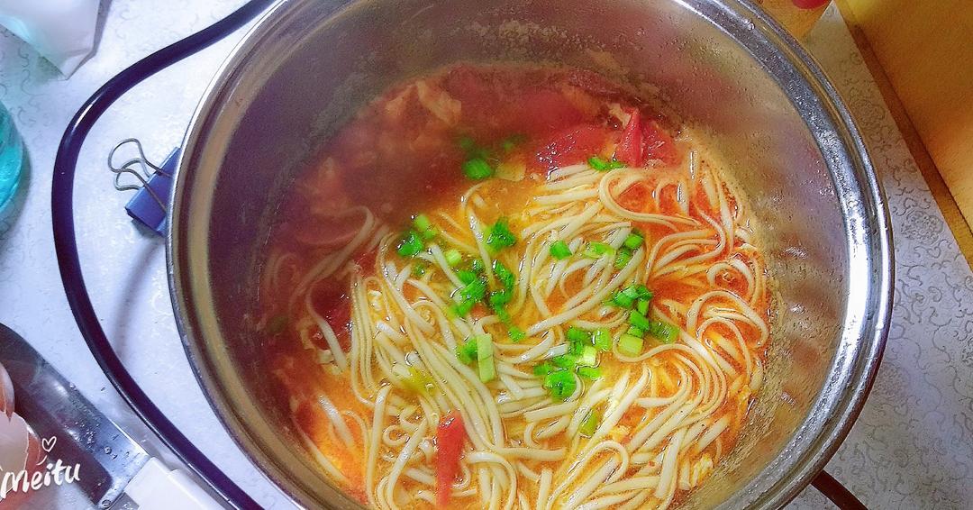 超美味浓郁汤汁番茄煎蛋面