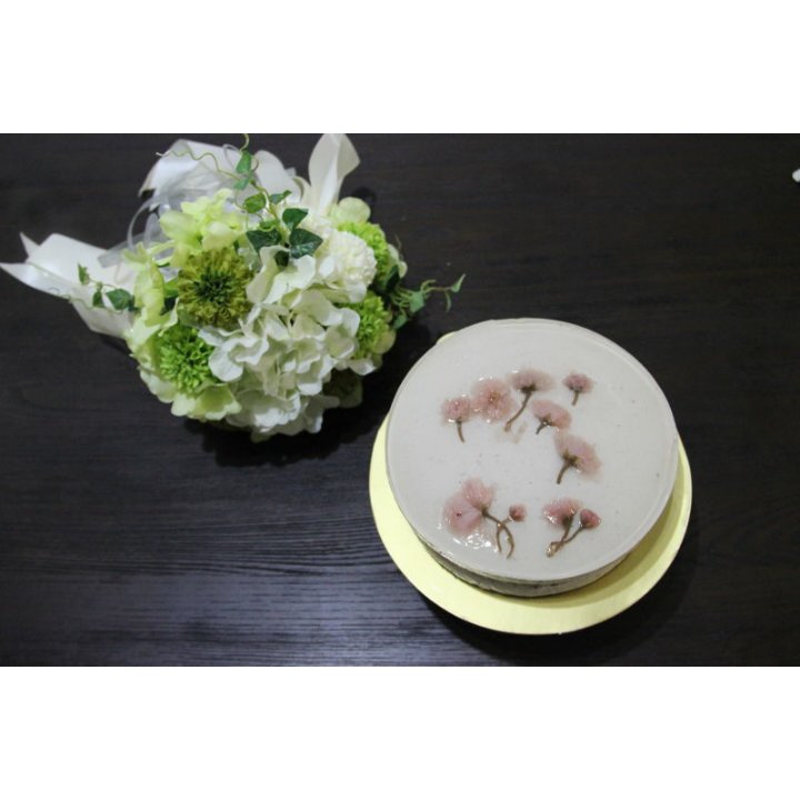 樱花渐变慕斯蛋糕（6寸）