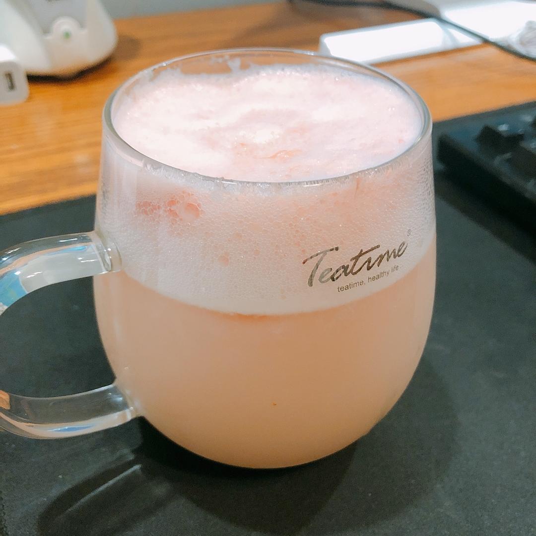西柚养乐多果汁