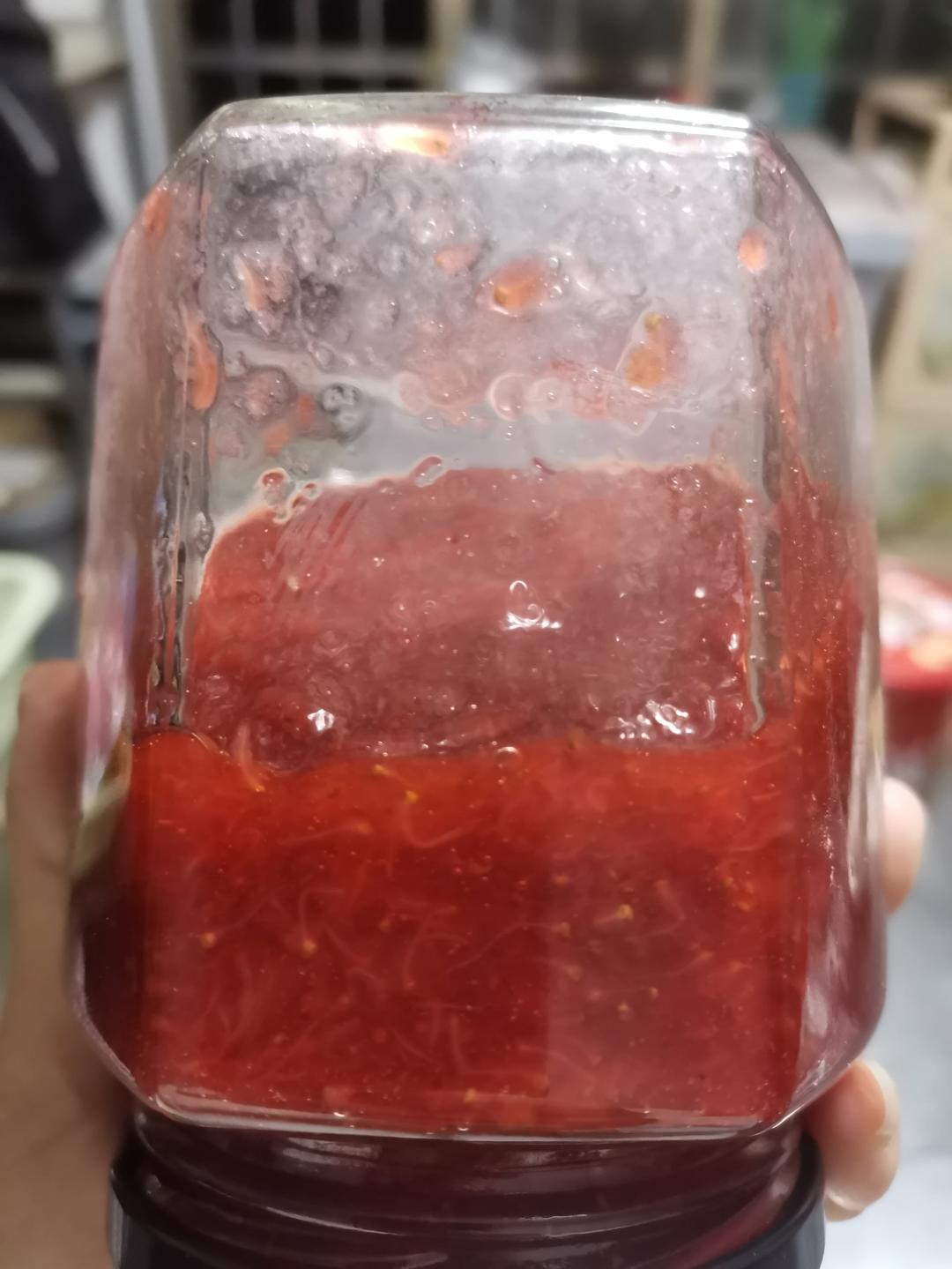 自制草莓酱（孩子爱吃的不得了）