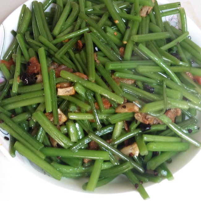红薯梗炒肉丝
