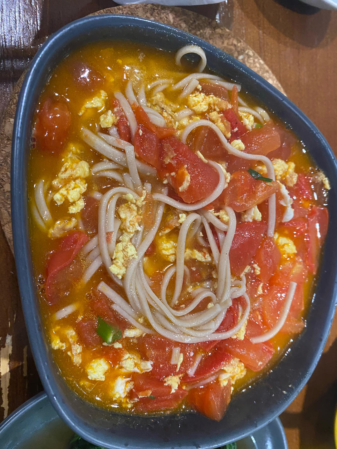 恨不得抱着锅舔的番茄鸡蛋面