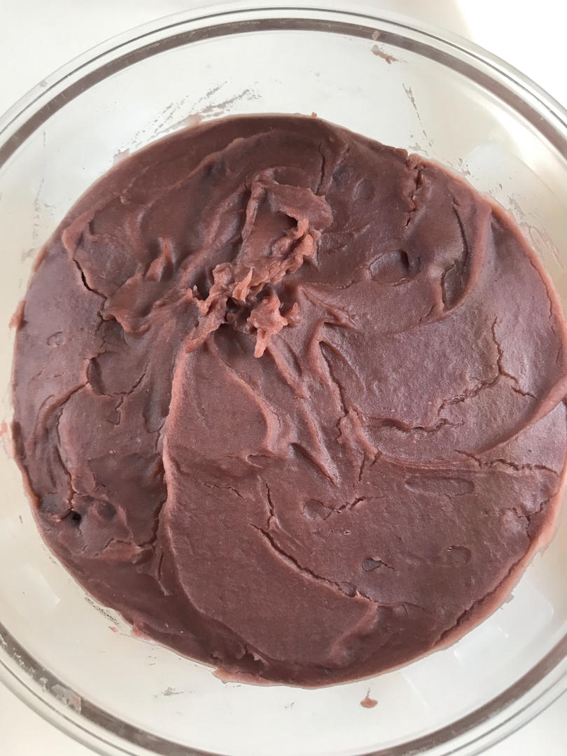 红豆沙馅，入口即化，古法制作无须机器