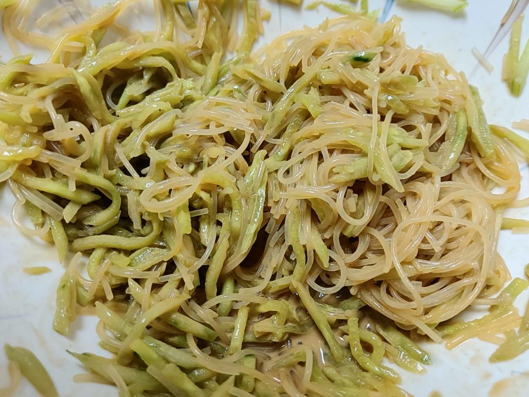 麻酱青瓜拌粉丝