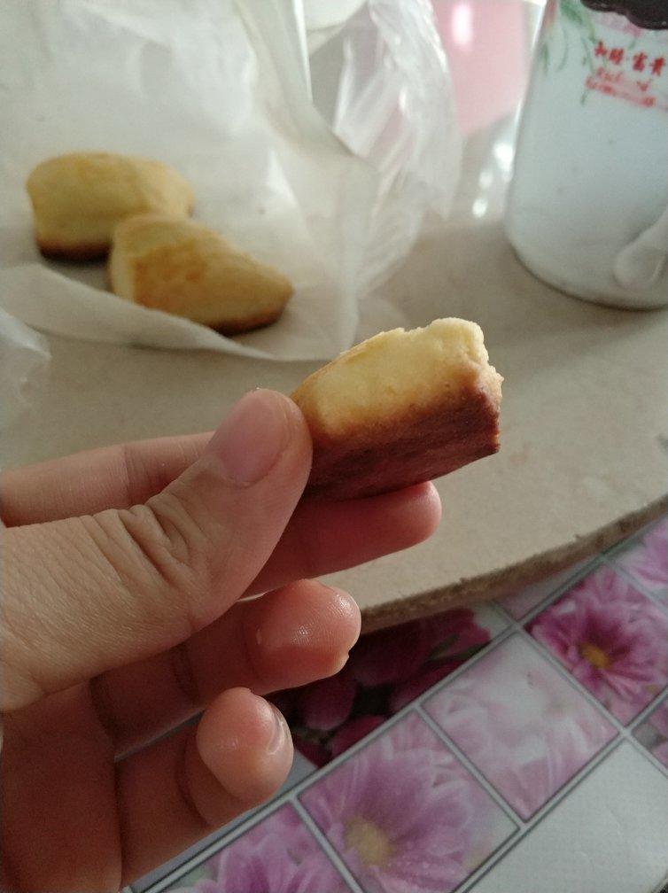 【视频】3分钟 奶油司康Scone(可能是世界上最快手的司康) 消耗淡奶油～