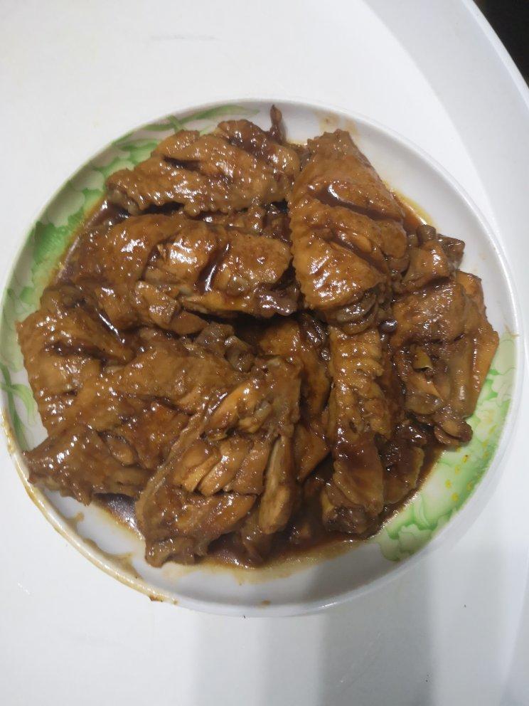 红烧三黄鸡(简单做法，做出来大概就这个样)