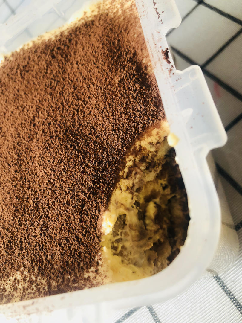 在欧洲学会的经典版提拉米苏
