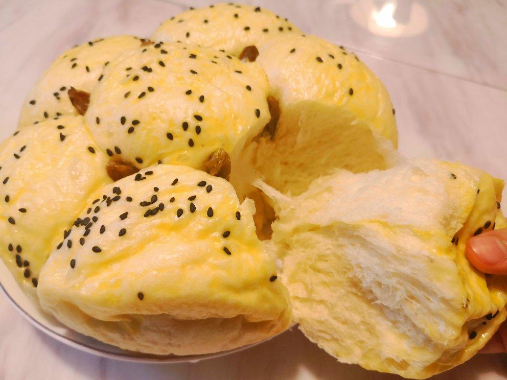 一次发酵的蒸面包（椰香迷你葡萄卷）