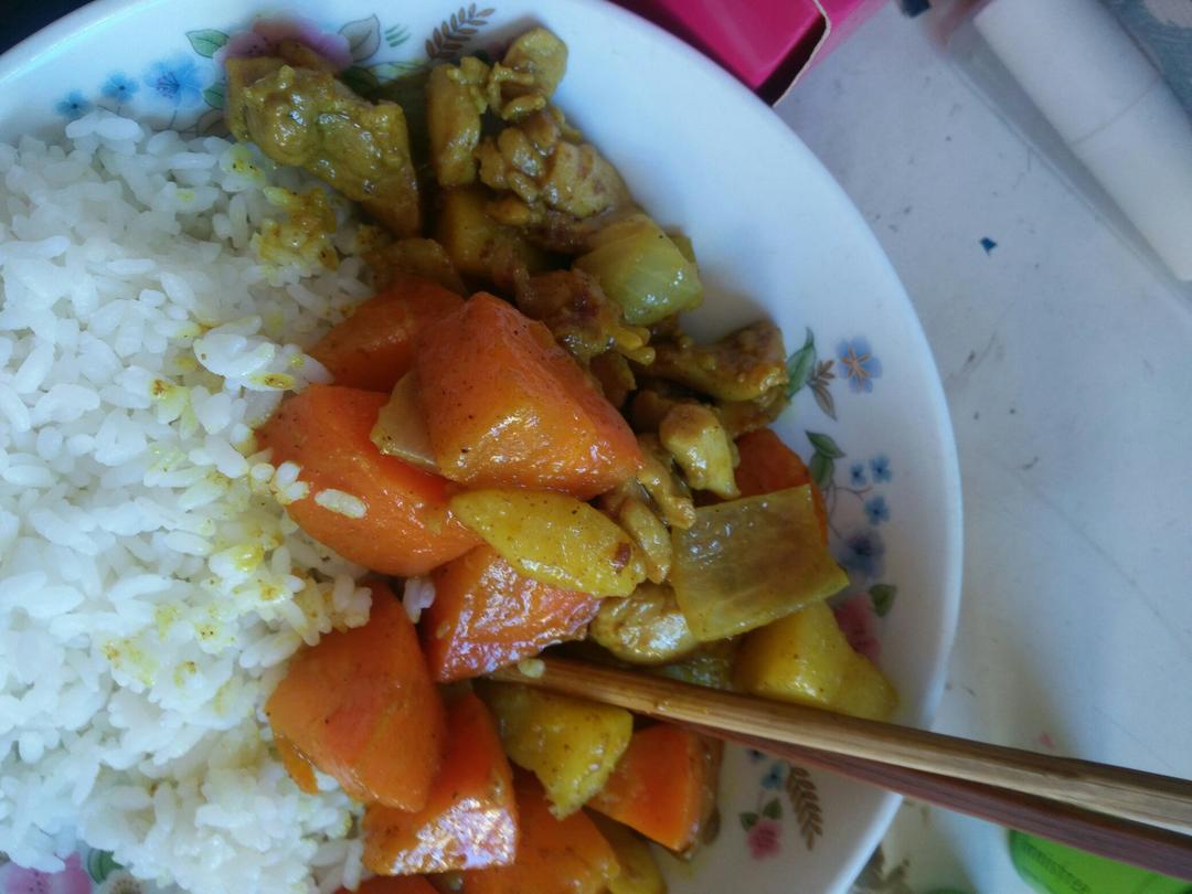 咖喱鸡肉饭