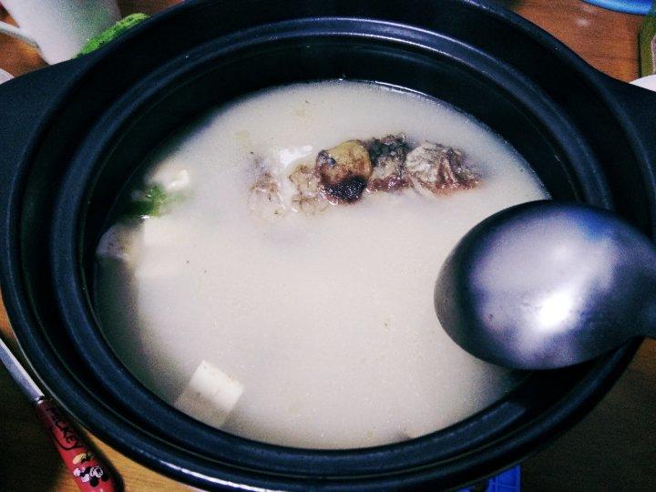 鲫鱼豆腐汤
