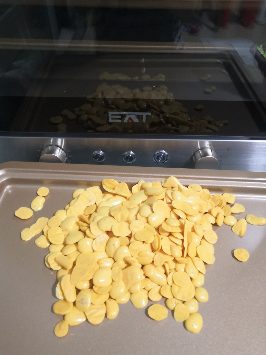 EAT风炉版蛋黄溶豆的做法 步骤7