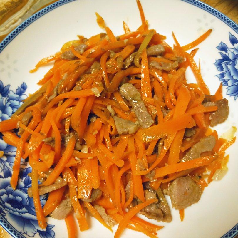 胡萝卜炒肉