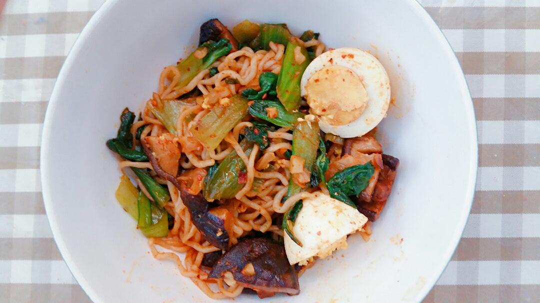 低卡好吃的素炒魔芋面