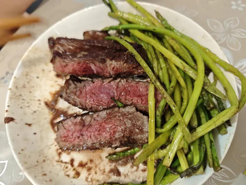 煎板腱牛排