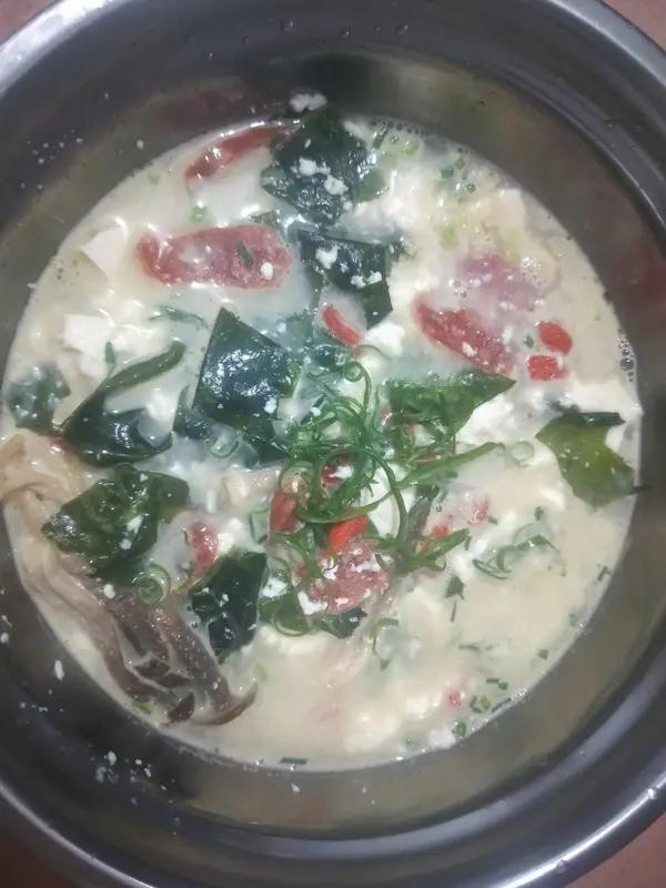 豆腐鲫鱼汤㊙️（汤奶白有技巧）鲜美营养清炖鱼汤