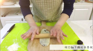 宝宝辅食：宝宝版豆沙面包卷-12M+的做法 步骤11