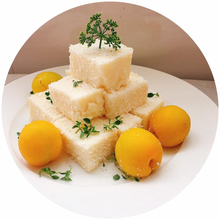 椰丝牛奶小方糕