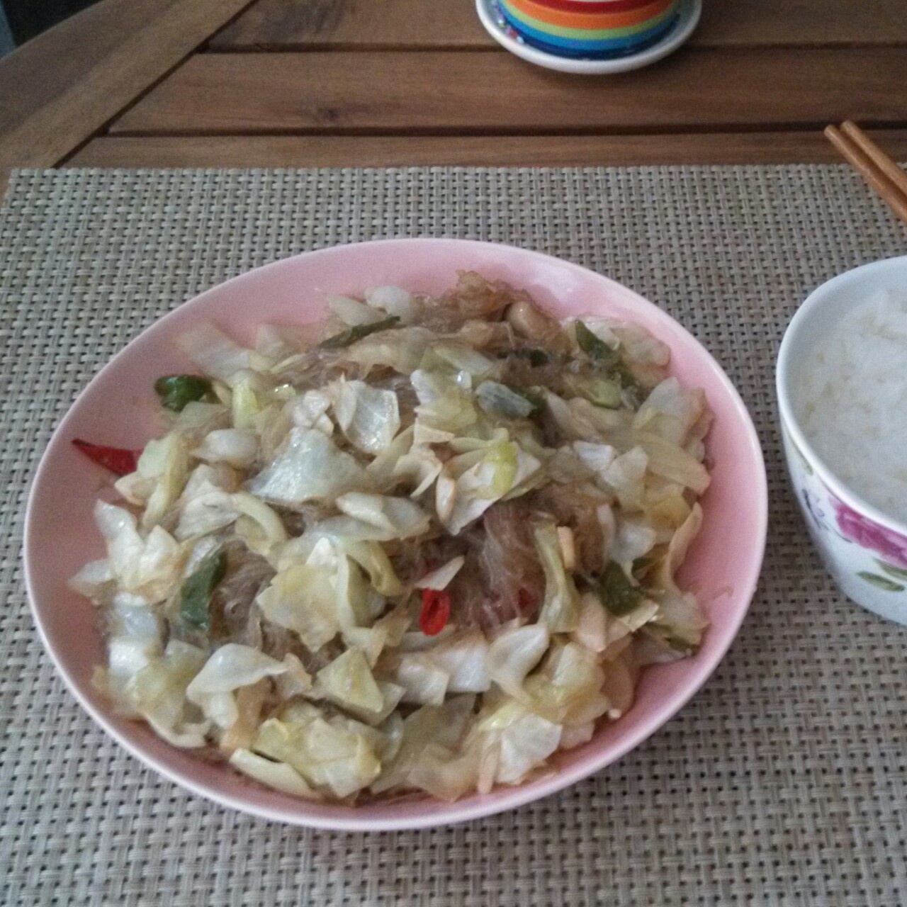 包菜粉丝炒鸡蛋
