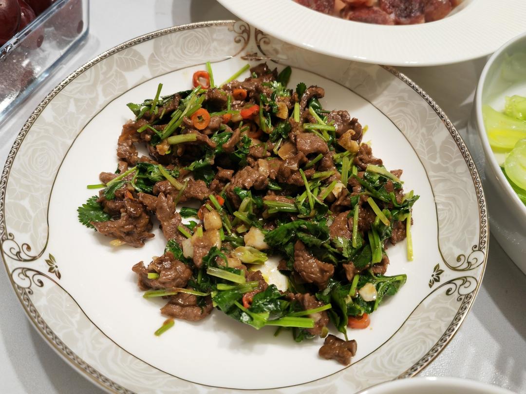 好吃到哭的😂香菜炒牛肉