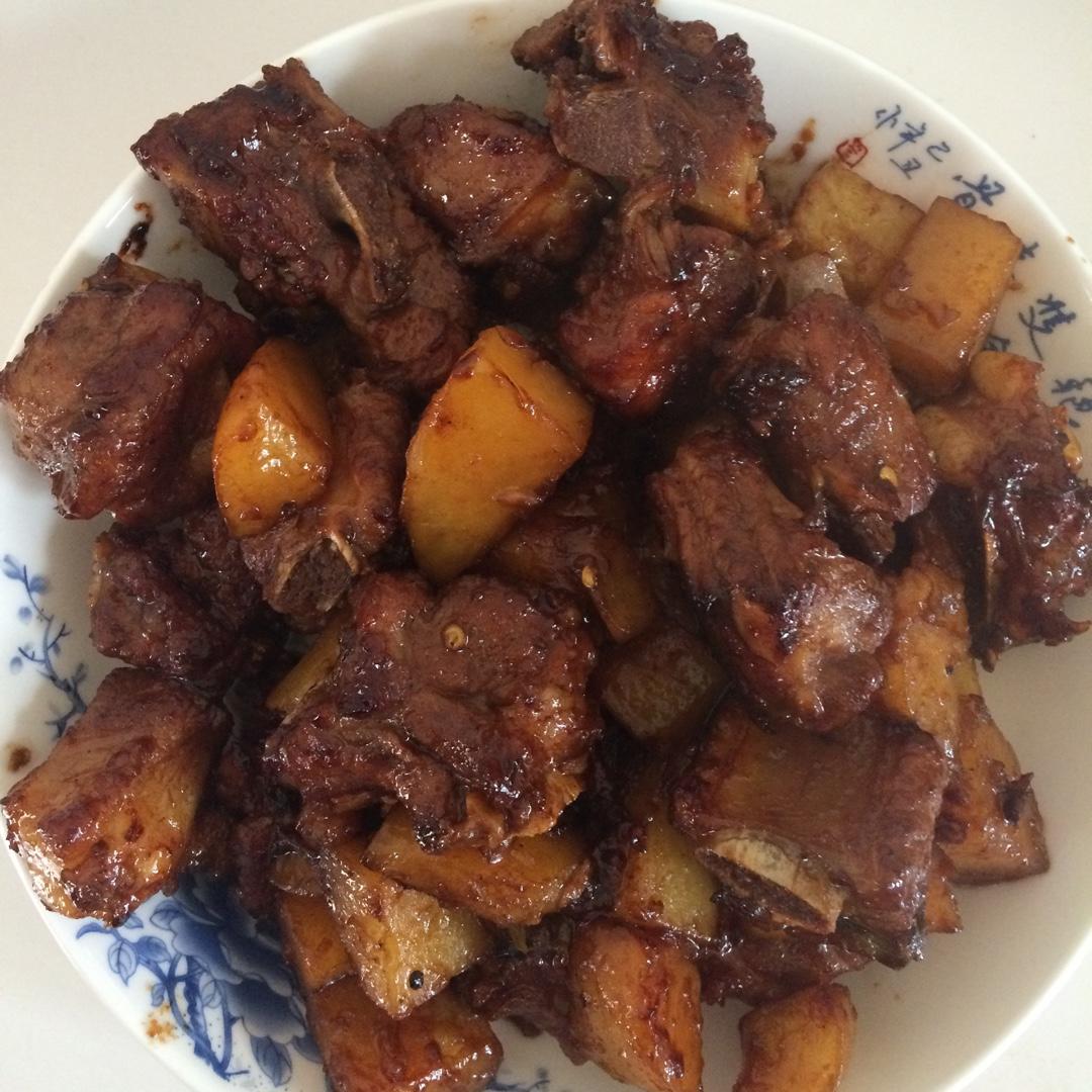 红烧排骨土豆