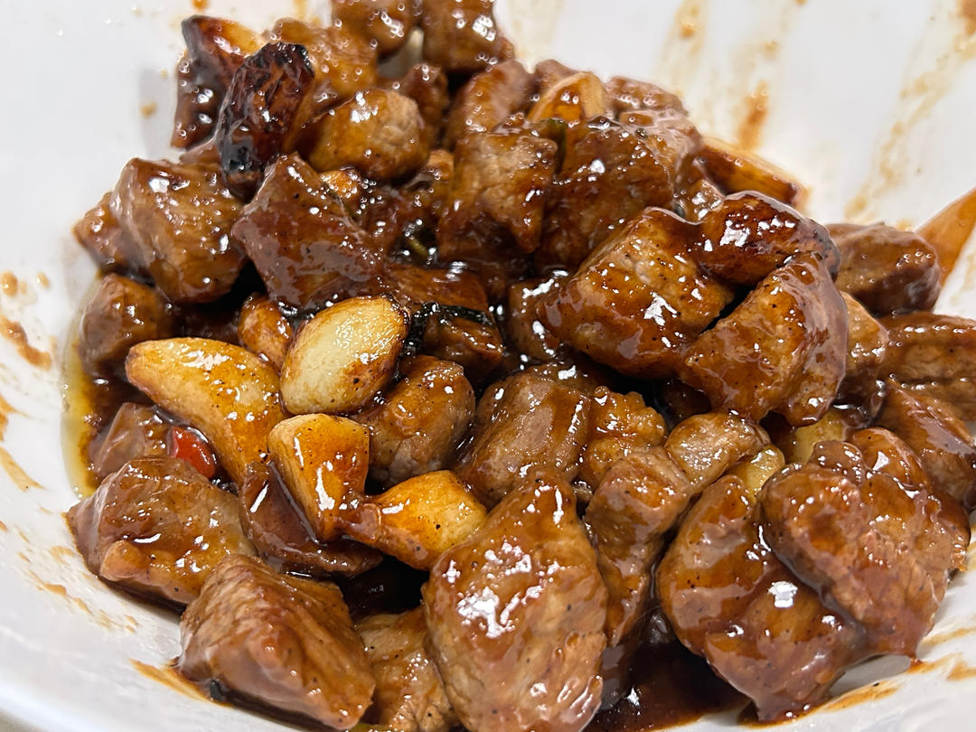 黑蒜子牛肉粒