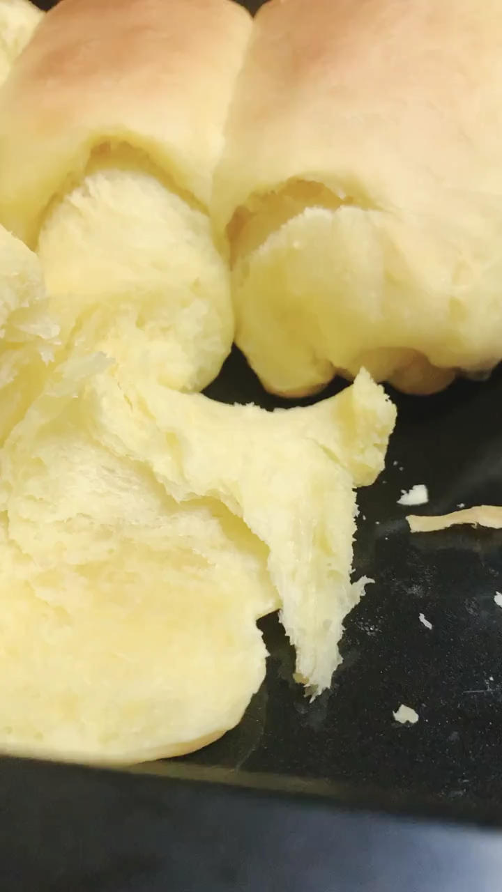 吐司，奶香手撕面包，超级香浓