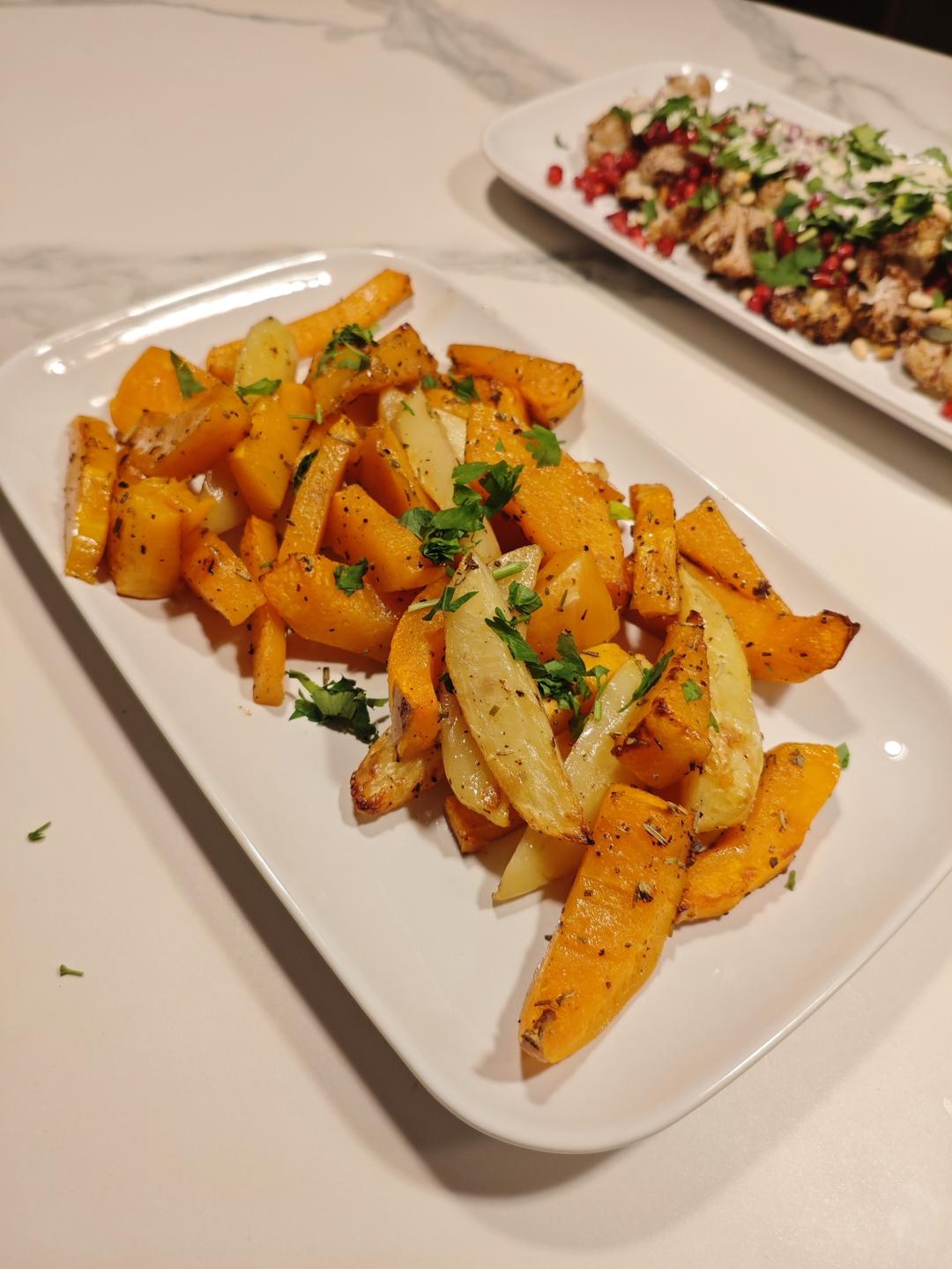 烤土豆和胡桃南瓜 Roasted New Potatoes and Butternut Squash