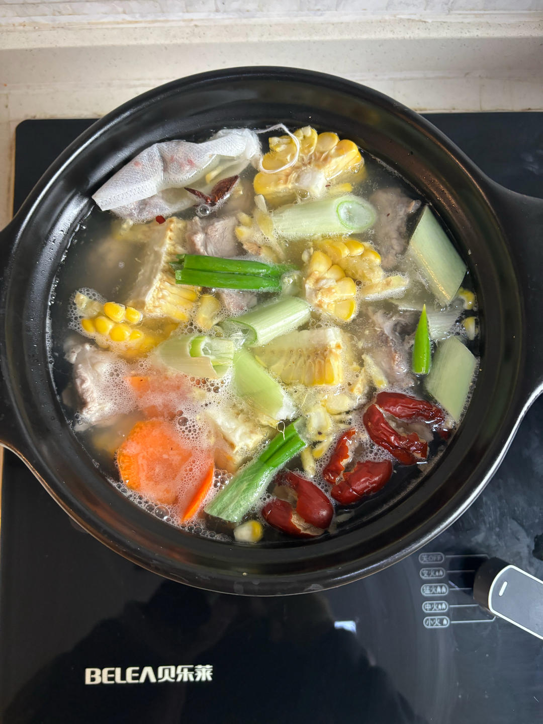 午餐•2025年12月22日