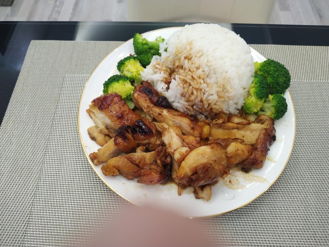 照烧鸡腿饭