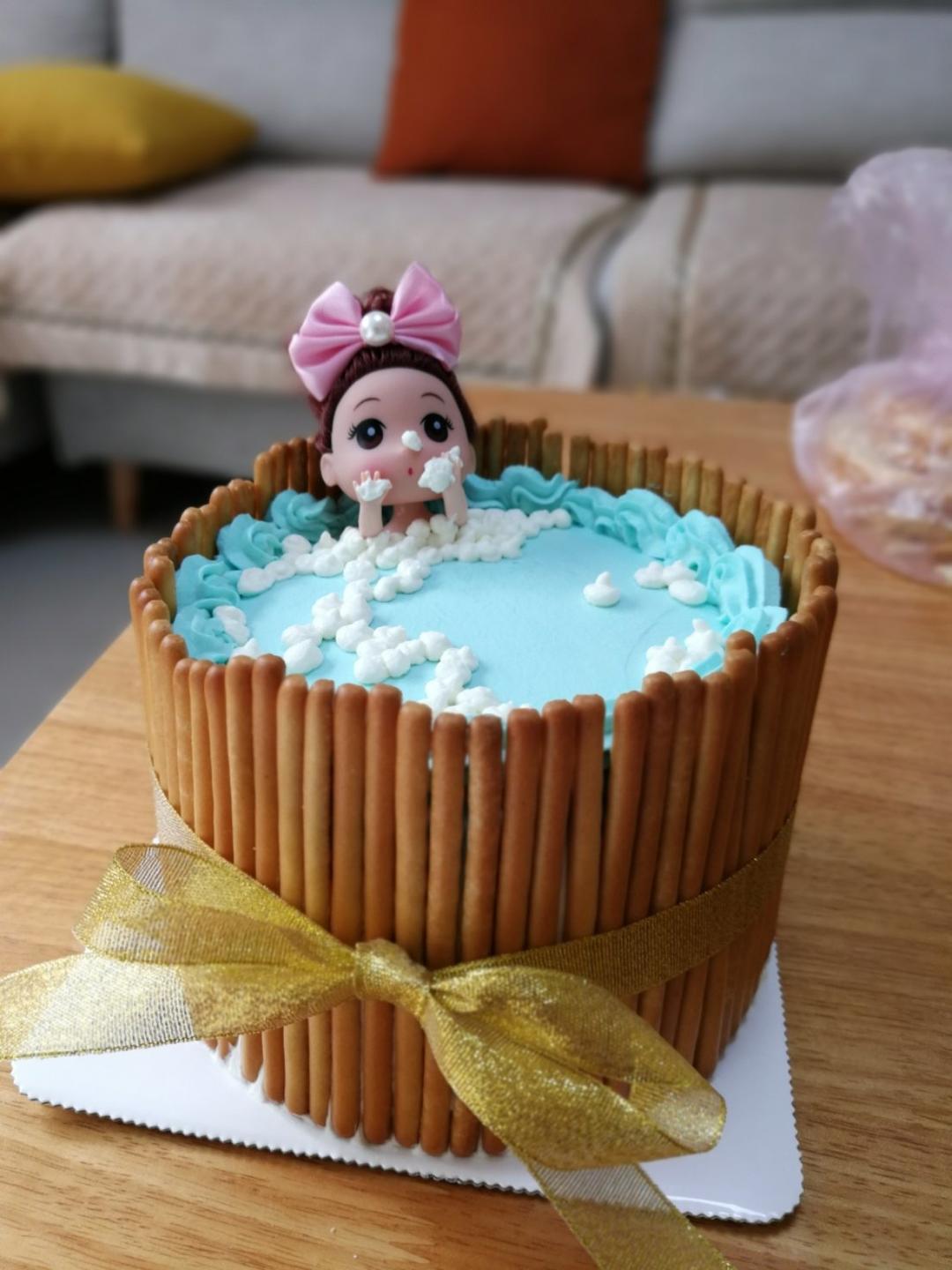 手机用户6160_grp9做的泡澡娃娃生日蛋糕(8寸)