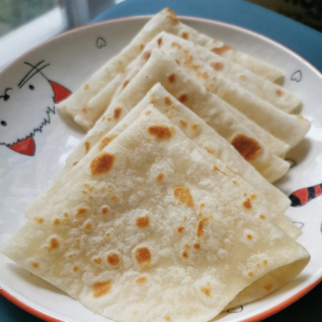 烙春饼(用视频告诉你，这饼有多软)