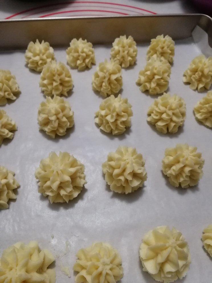 被业界猜了很久的网红牛油小花曲奇配方，酥的掉渣