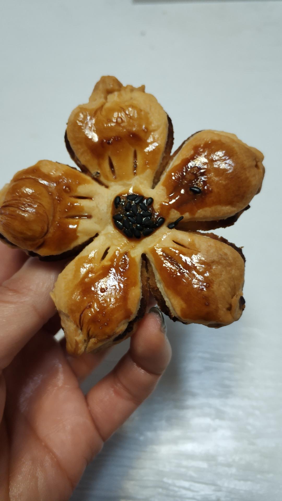 中式酥点（豆沙酥、菊花酥、葵花酥）