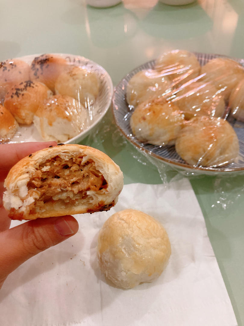 泳式鲜肉榨菜月饼