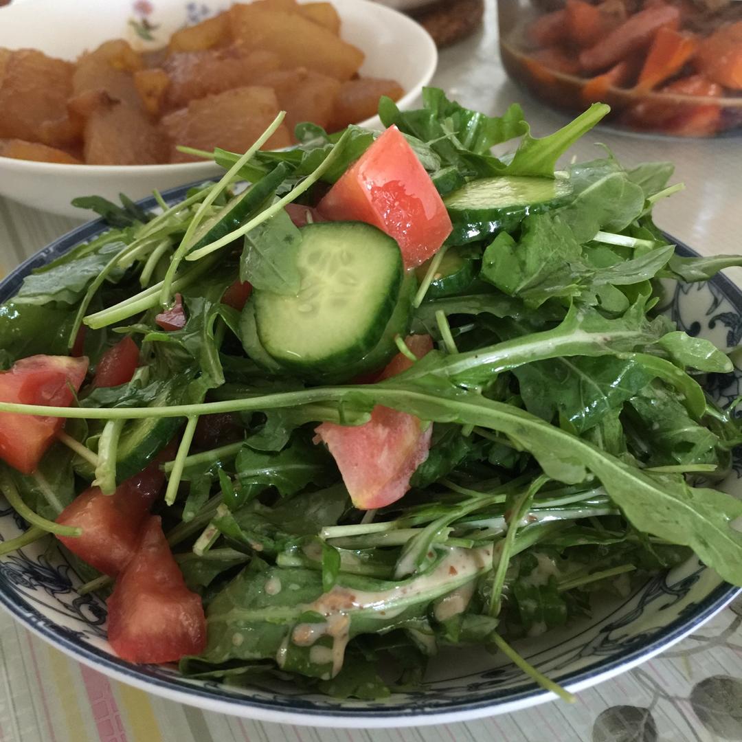 芝麻菜沙拉