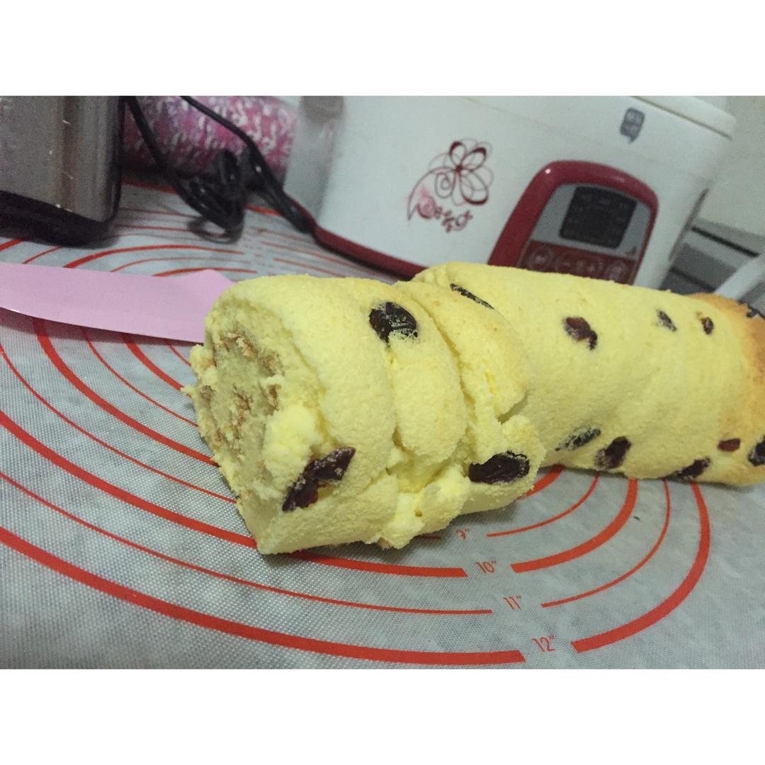 葡萄干蛋糕卷