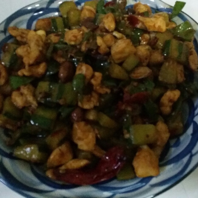 宫保鸡丁