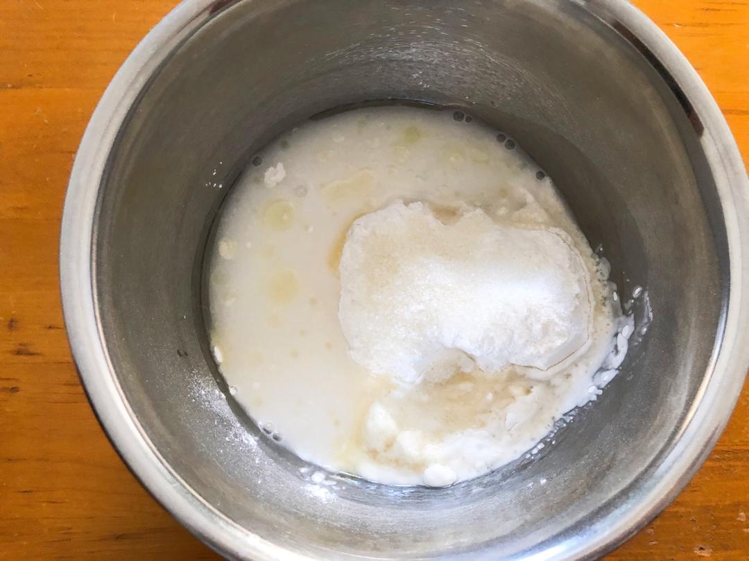 纯奶手撕吐司的做法 步骤1