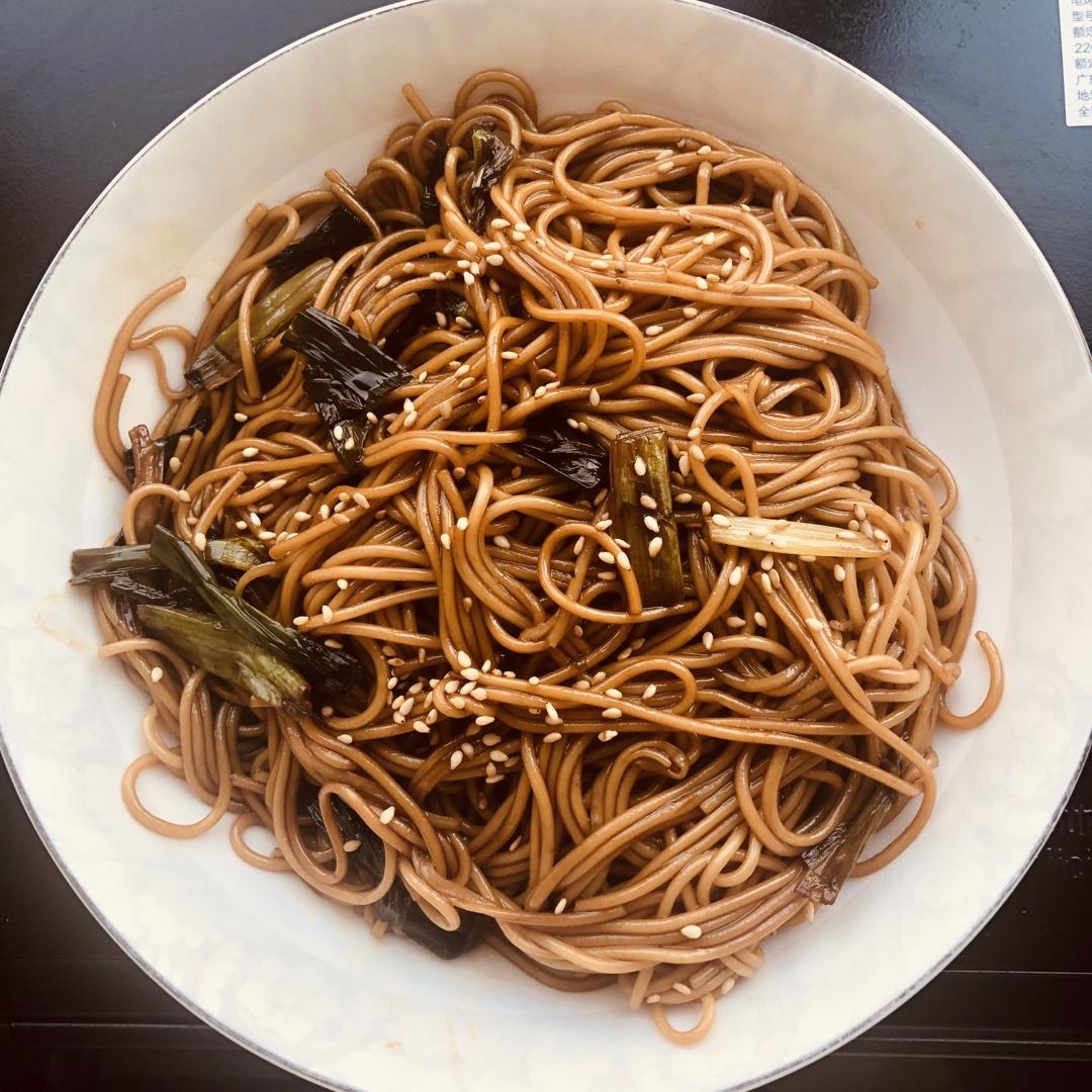 教你做香到舔盘子的灵魂葱油拌面🍜