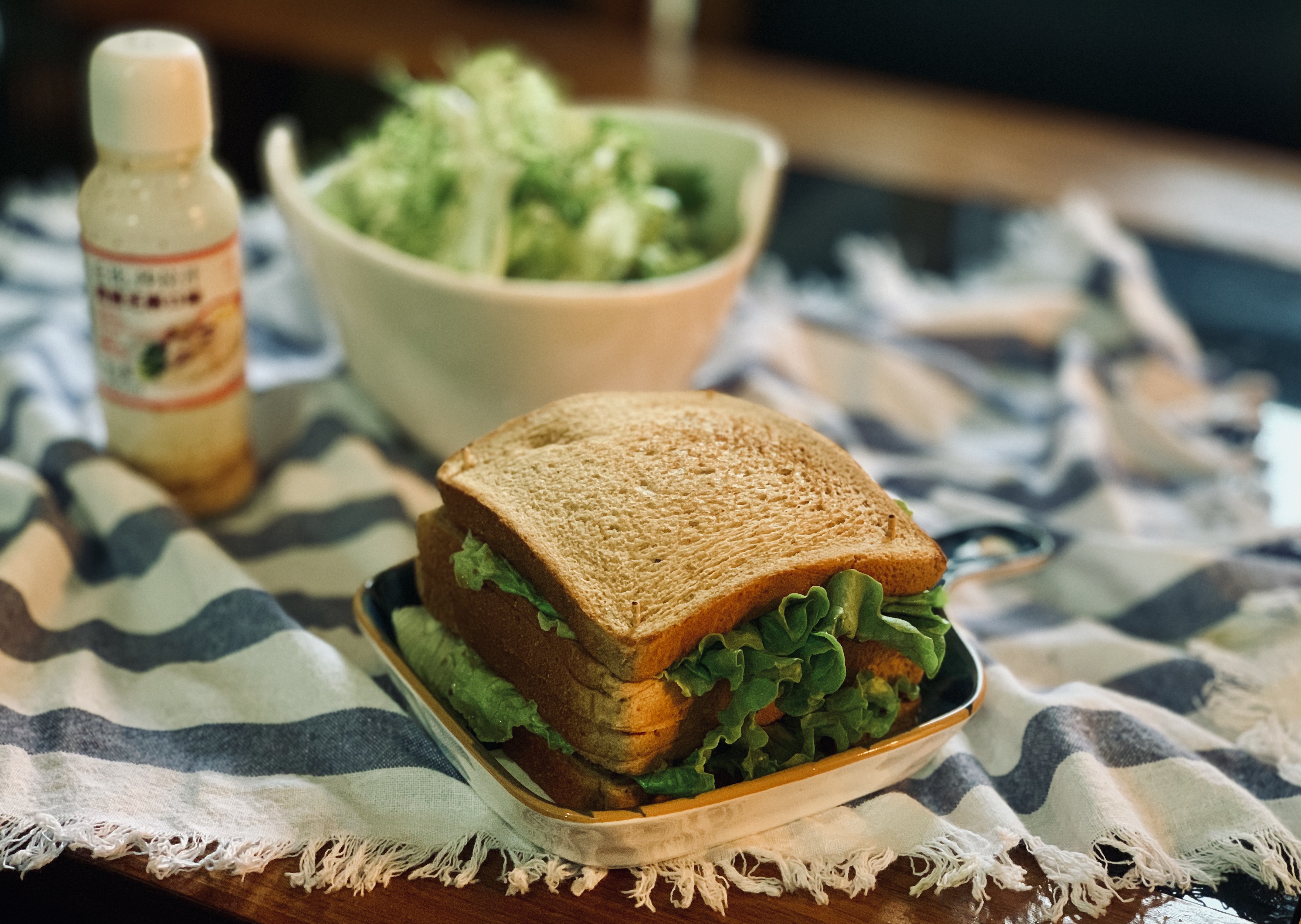 超简单的高颜值营养黑椒牛排三明治的做法