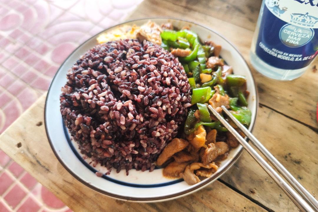 ‼️好吃到舔盘的青椒肉丝盖浇饭