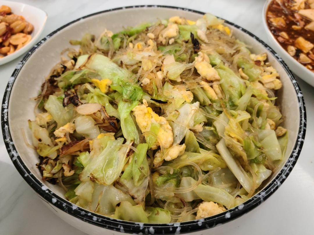 家常小炒：包菜炒粉丝