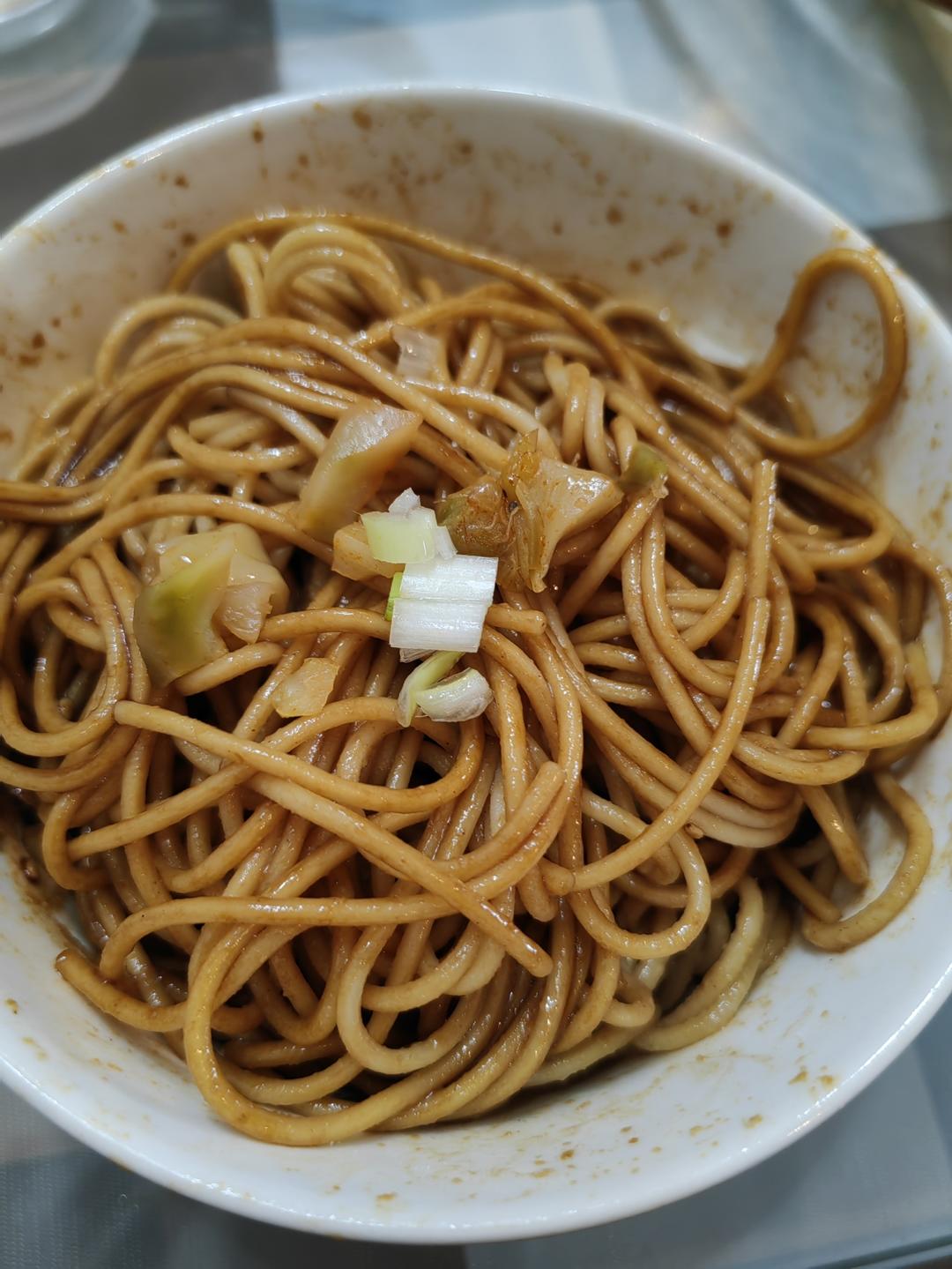 来一碗武汉热干面吧