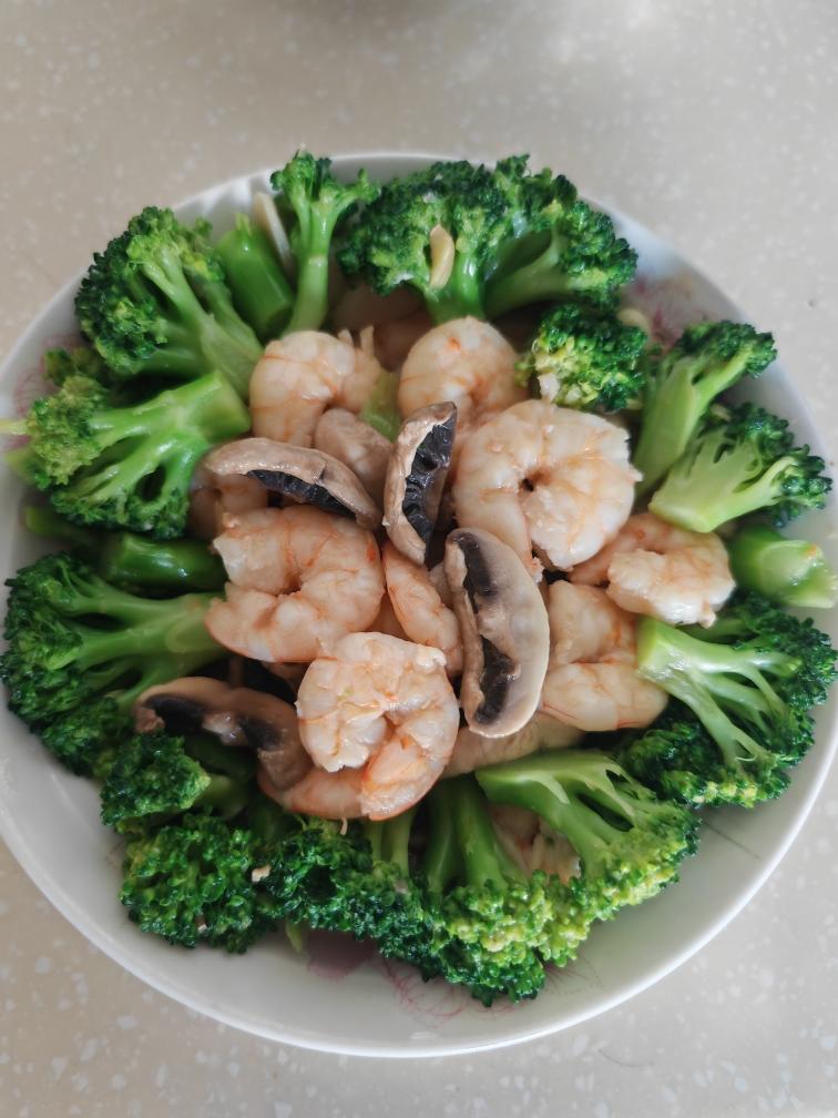 西兰花虾仁炒口蘑